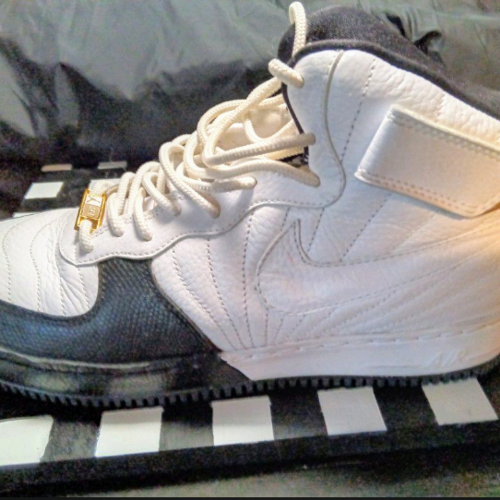 Vintage Air Force Jordan 12  Size:12